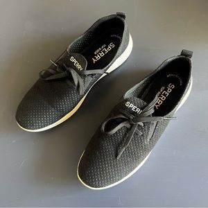 Sperry Memory Foam Woman Size 6